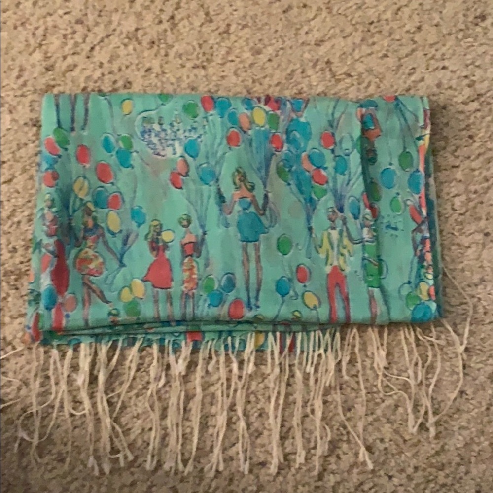 Lilly Pulitzer blue Multicolor Balloon Print Fringe Scarf - Picture 3 of 3
